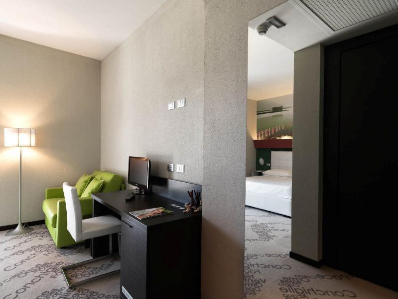 Locanda Ristorante 7 Mari Порто-Виро Экстерьер фото