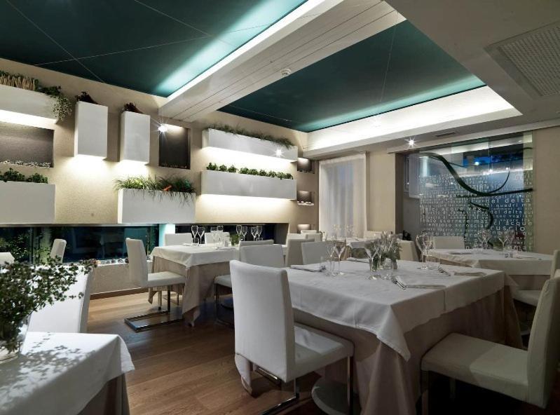 Locanda Ristorante 7 Mari Порто-Виро Экстерьер фото